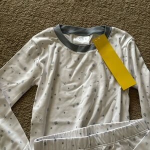 Lake Pajamas for boys or girls- size 10 NWT